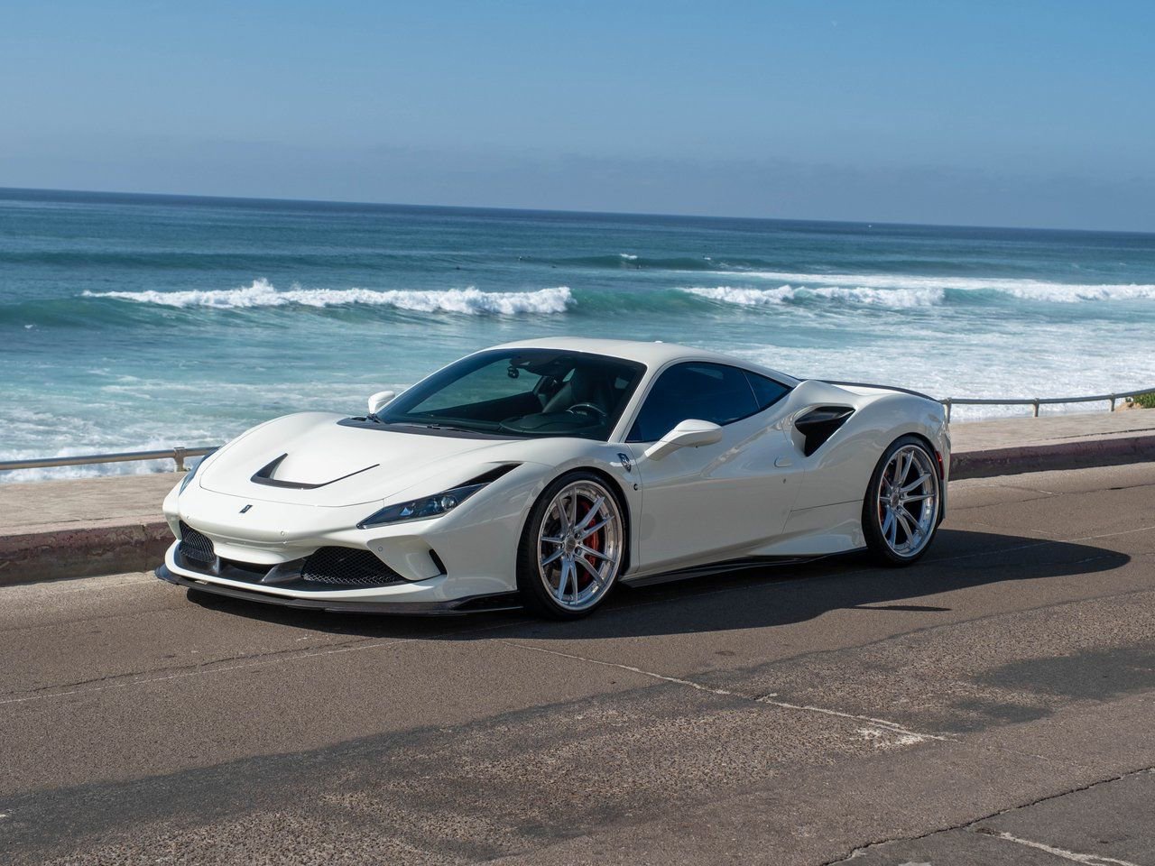 Used 2020 Ferrari F8 Tributo image 1