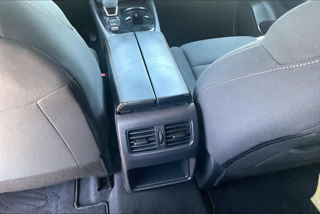 Used 2025 Nissan Rogue S FWD image 30