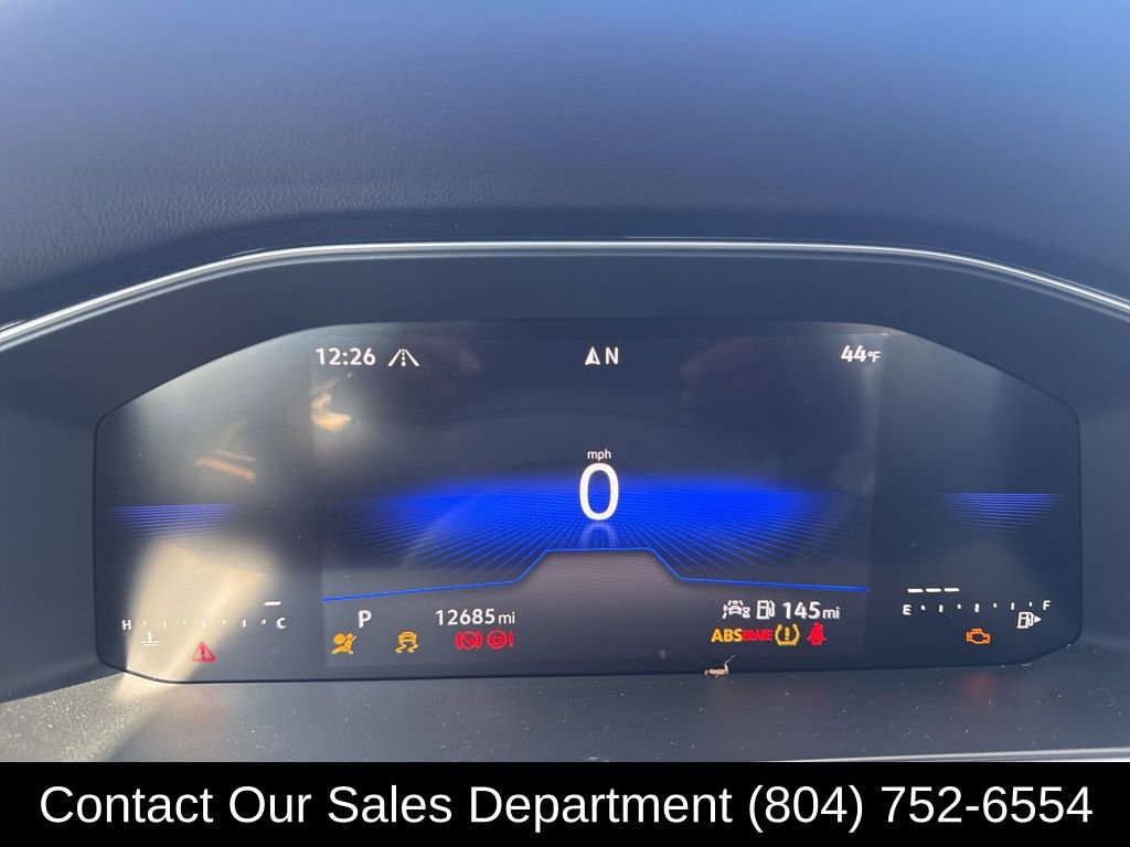 Used 2025 Volkswagen Jetta SE FWD image 17