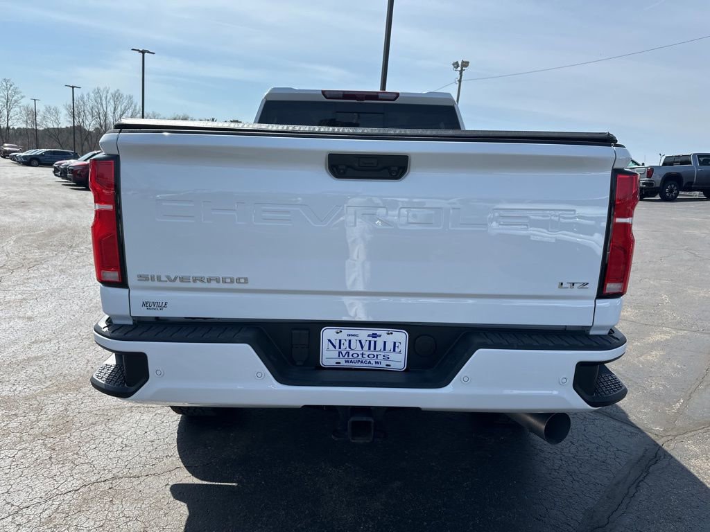 Used 2024 Chevrolet Silverado 2500 LTZ w/ LTZ Plus Package image 4