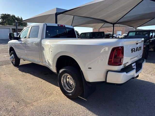 New 2027 RAM 3500 Laramie AWD/4WD image 4