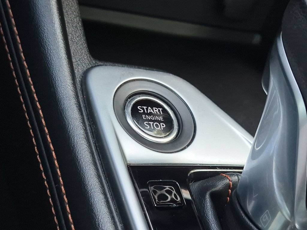 Used 2021 Nissan Sentra SR w/ SR Premium Package FWD image 17