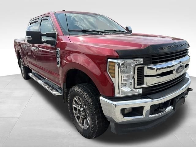 Used 2019 Ford F250 XLT w/ XLT Premium Package AWD/4WD image 2