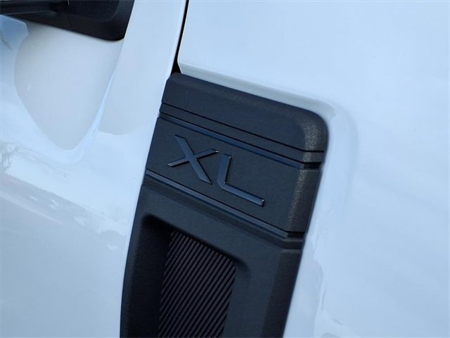 Used 2025 Ford Maverick XL w/ Equipment Group 101A image 27