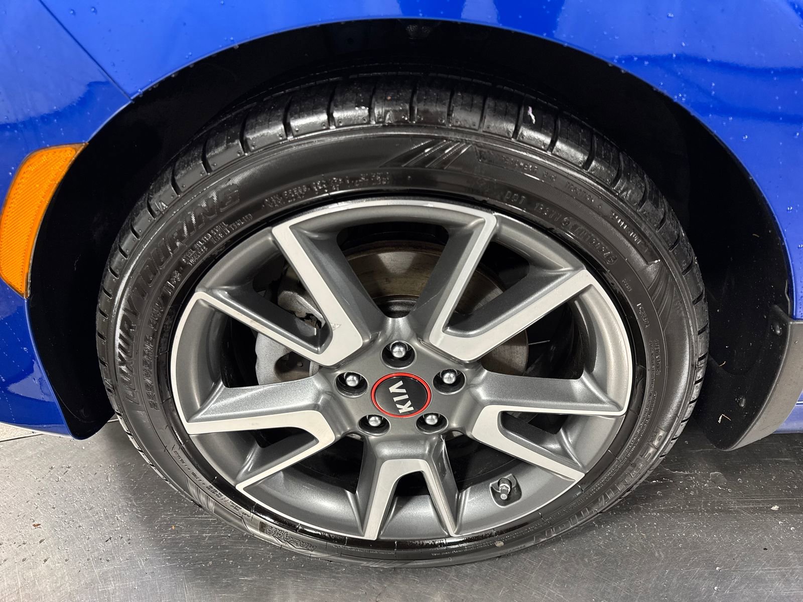 Used 2020 Kia Soul GT-Line Turbo FWD image 2