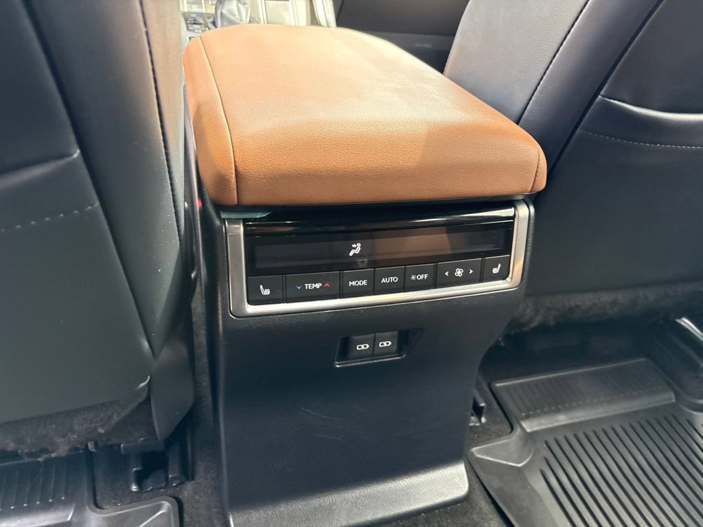 Certified 2025 Lexus GX 550 w/ Accessory Package (2T) AWD/4WD image 19