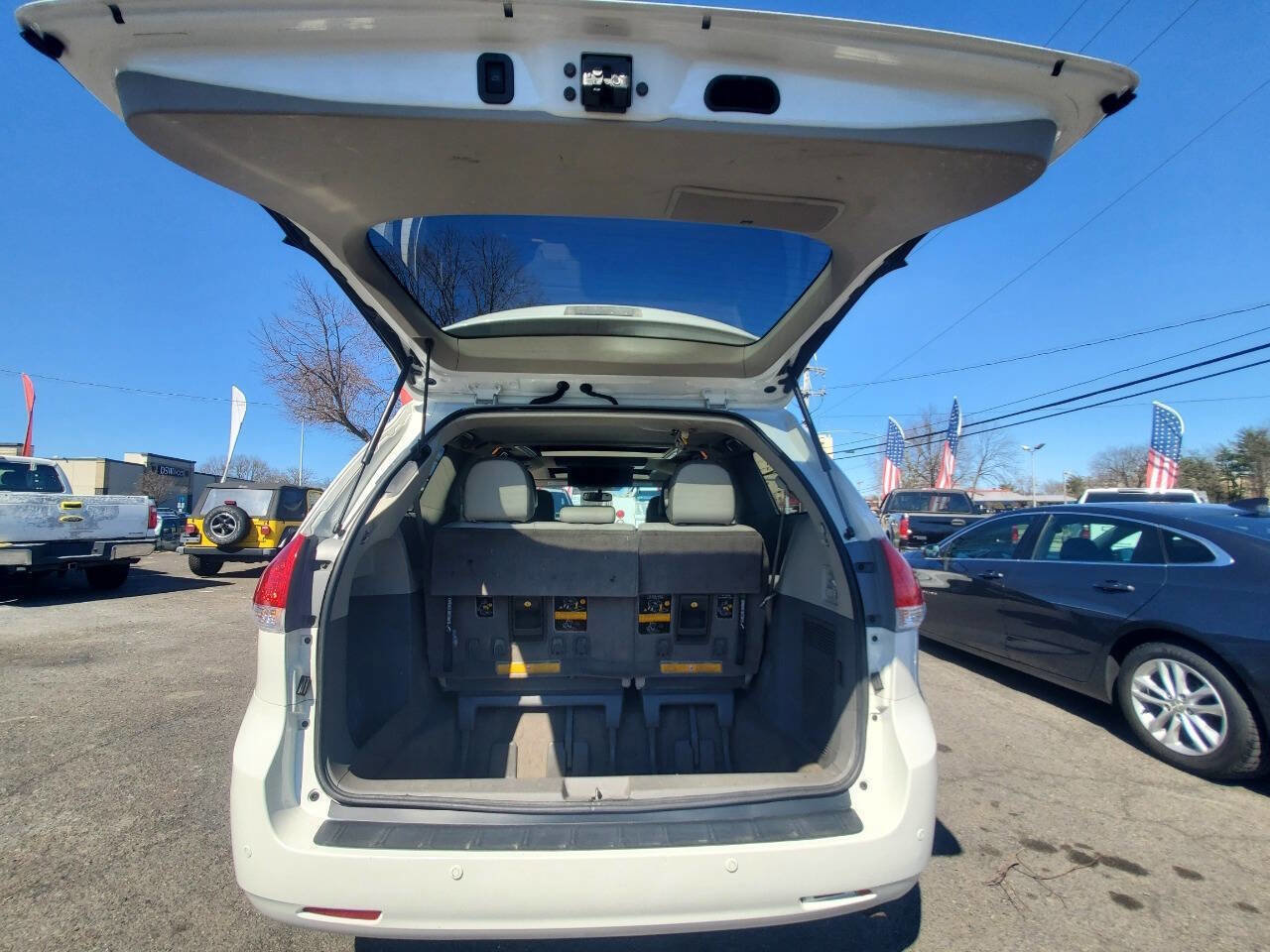 Used 2012 Toyota Sienna Limited w/ Premium Pkg AWD/4WD image 22