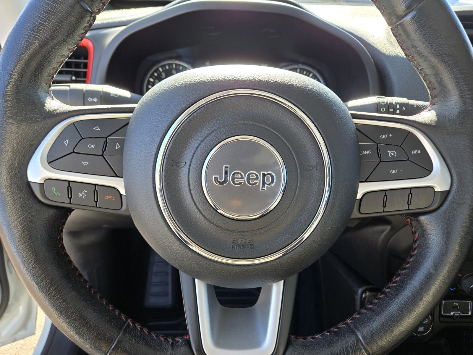Used 2021 Jeep Renegade Trailhawk w/ Sun & Sound Group image 22