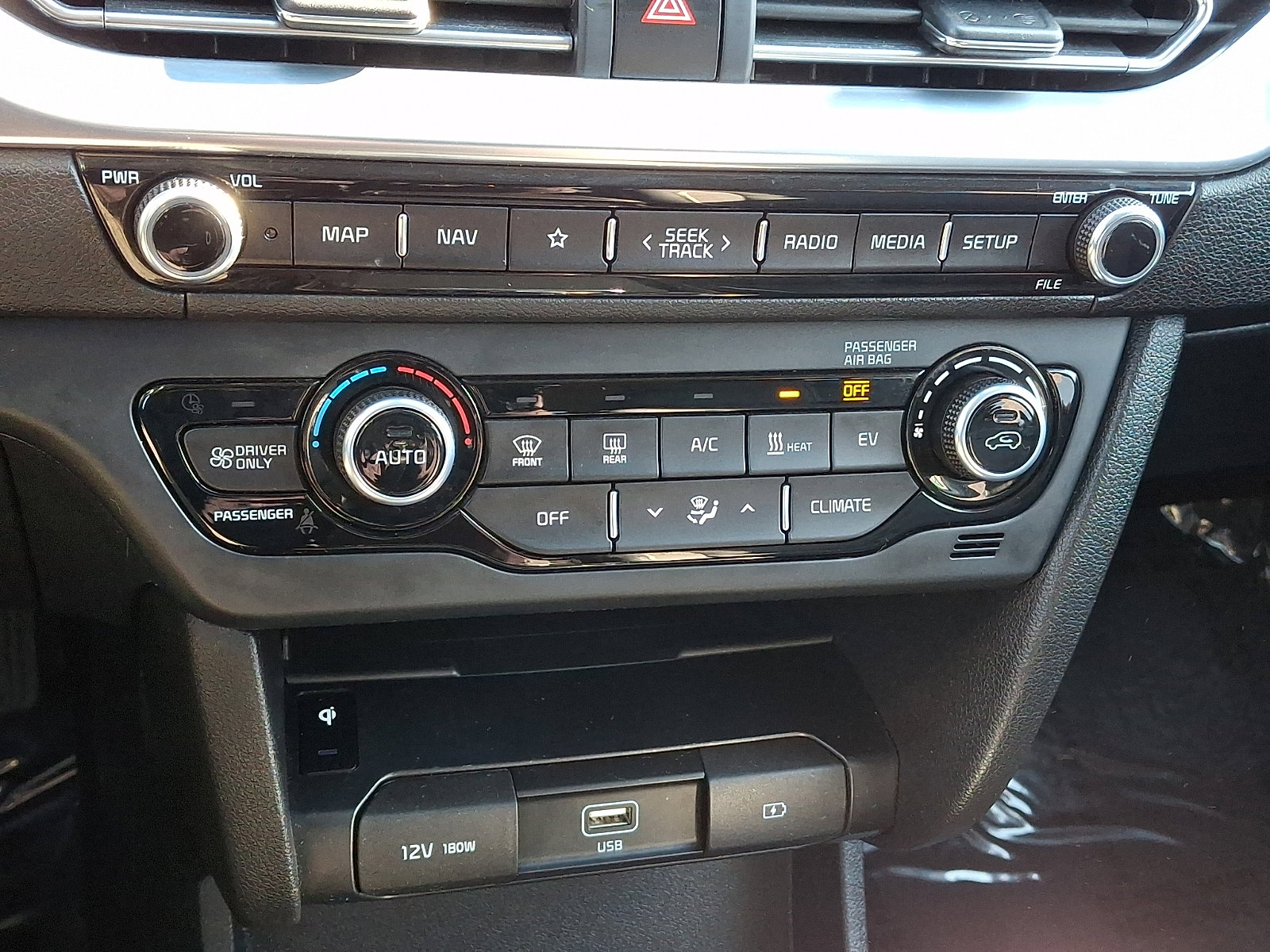 Certified 2022 Kia Niro EX image 14