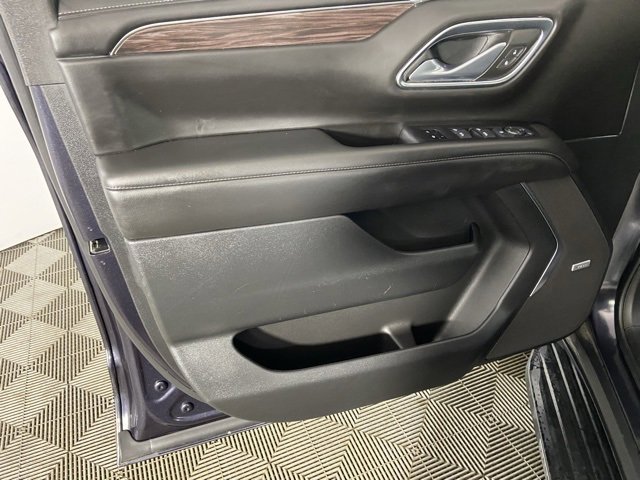Used 2024 Chevrolet Suburban LT image 19