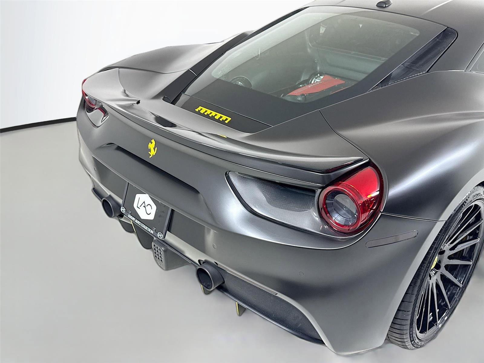 Used 2017 Ferrari 488 GTB RWD image 37