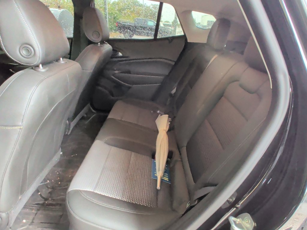 Used 2024 Chevrolet Trax LT w/ Driver Confidence Package FWD image 6
