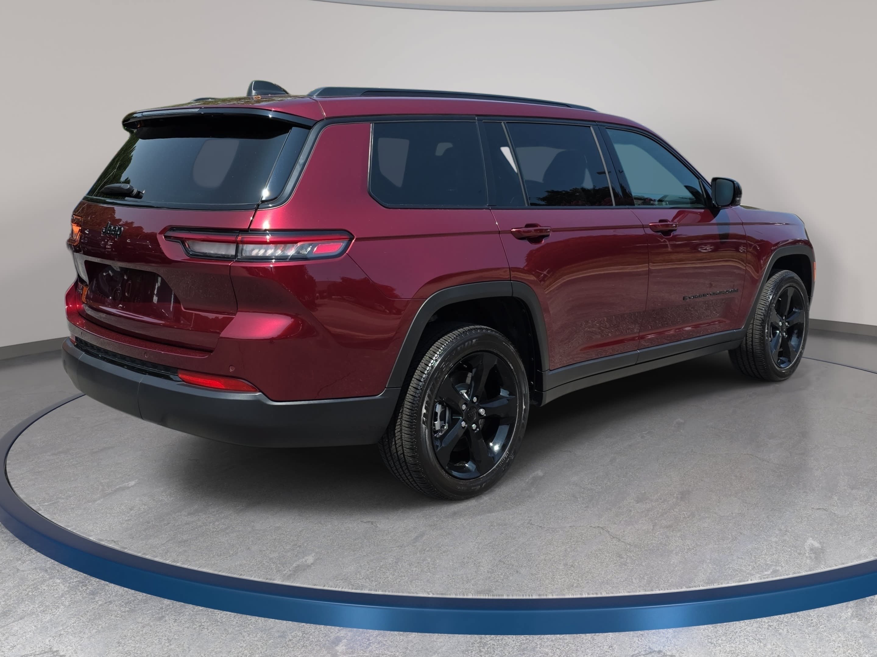 Certified 2025 Jeep Grand Cherokee L Laredo AWD/4WD image 5