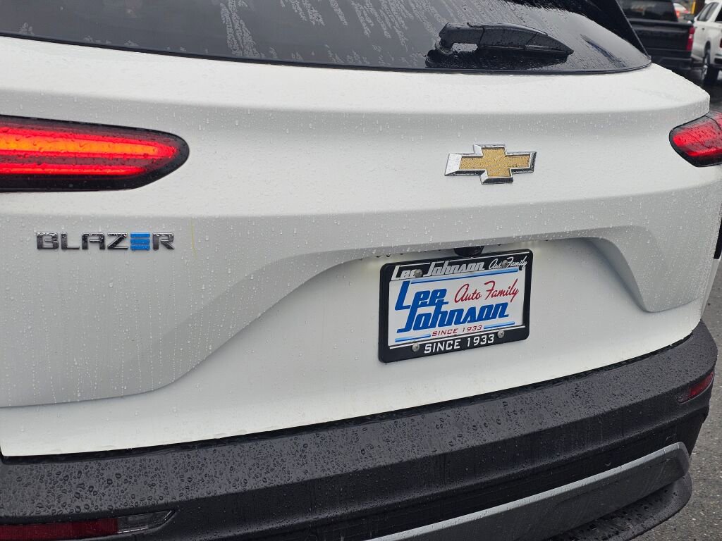 New 2026 Chevrolet Blazer EV LT image 23
