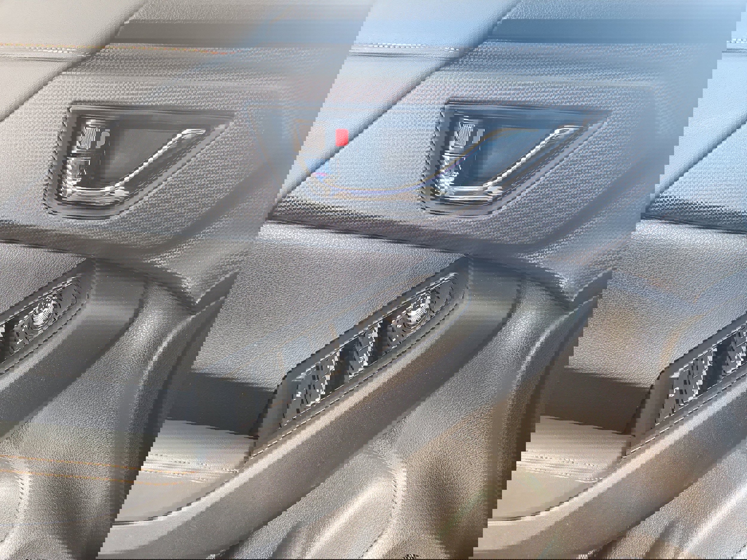 Certified 2025 Subaru Crosstrek 2.5i Limited w/ Popular Package #3A image 8