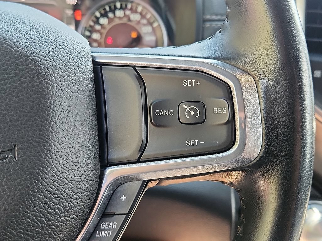 Used 2023 RAM 1500 Laramie AWD/4WD image 22
