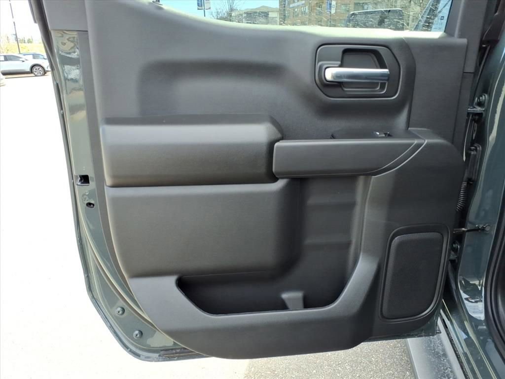 New 2026 Chevrolet Silverado 1500 Custom Trail Boss w/ Dark Appearance Package image 23