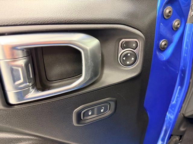 Used 2021 Jeep Gladiator Sport image 22