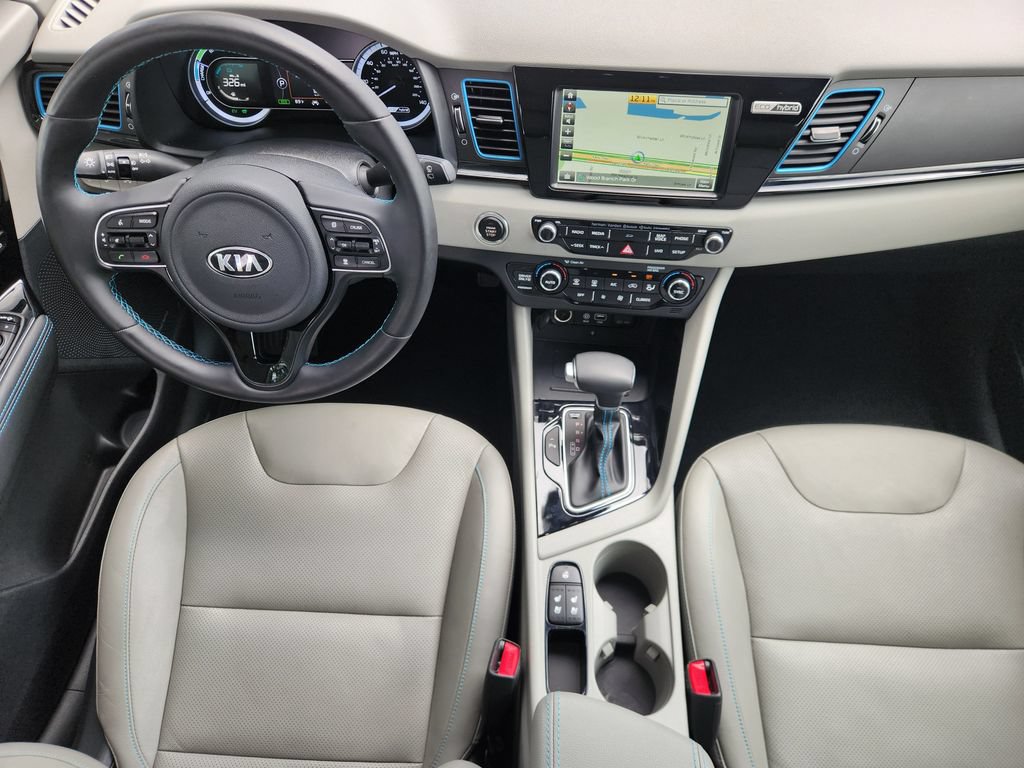 Used 2018 Kia Niro Touring FWD image 27