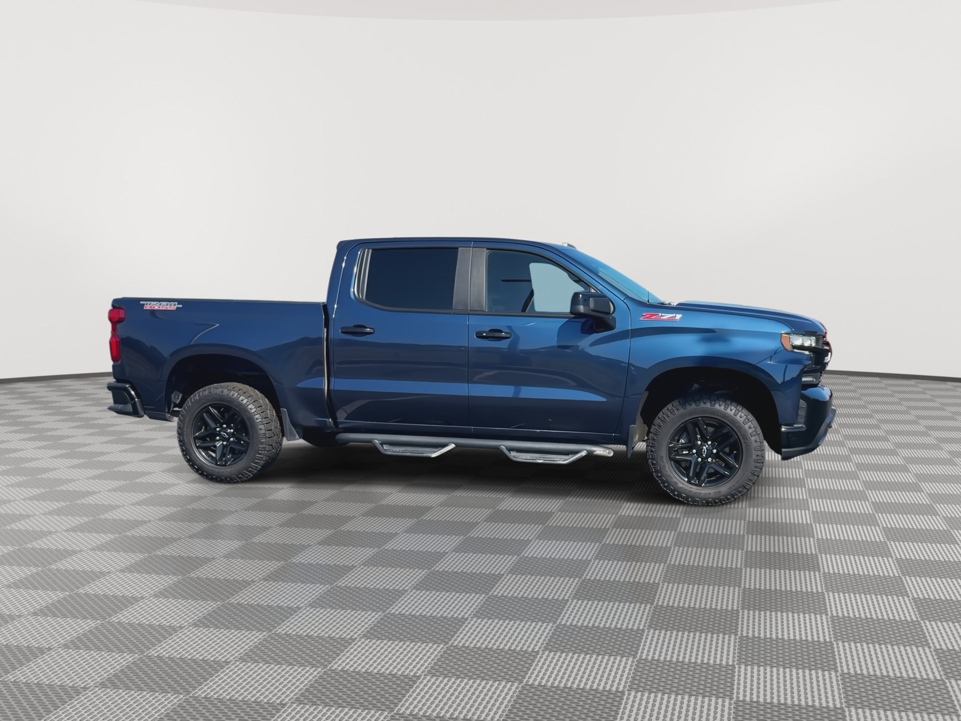 Certified 2021 Chevrolet Silverado 1500 LT Trail Boss w/ LPO, Dark Essentials Package AWD/4WD image 2