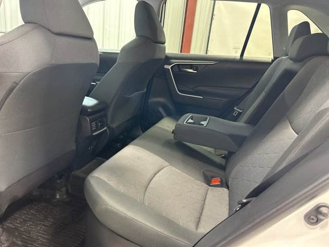 Used 2020 Toyota RAV4 XLE w/ Convenience Package image 14