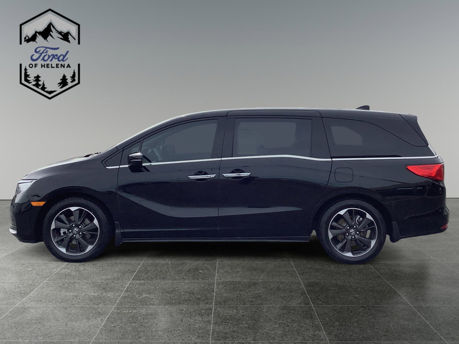 Used 2024 Honda Odyssey Elite image 2