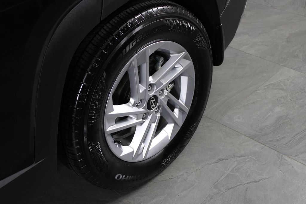Certified 2026 Hyundai Tucson SE FWD image 13