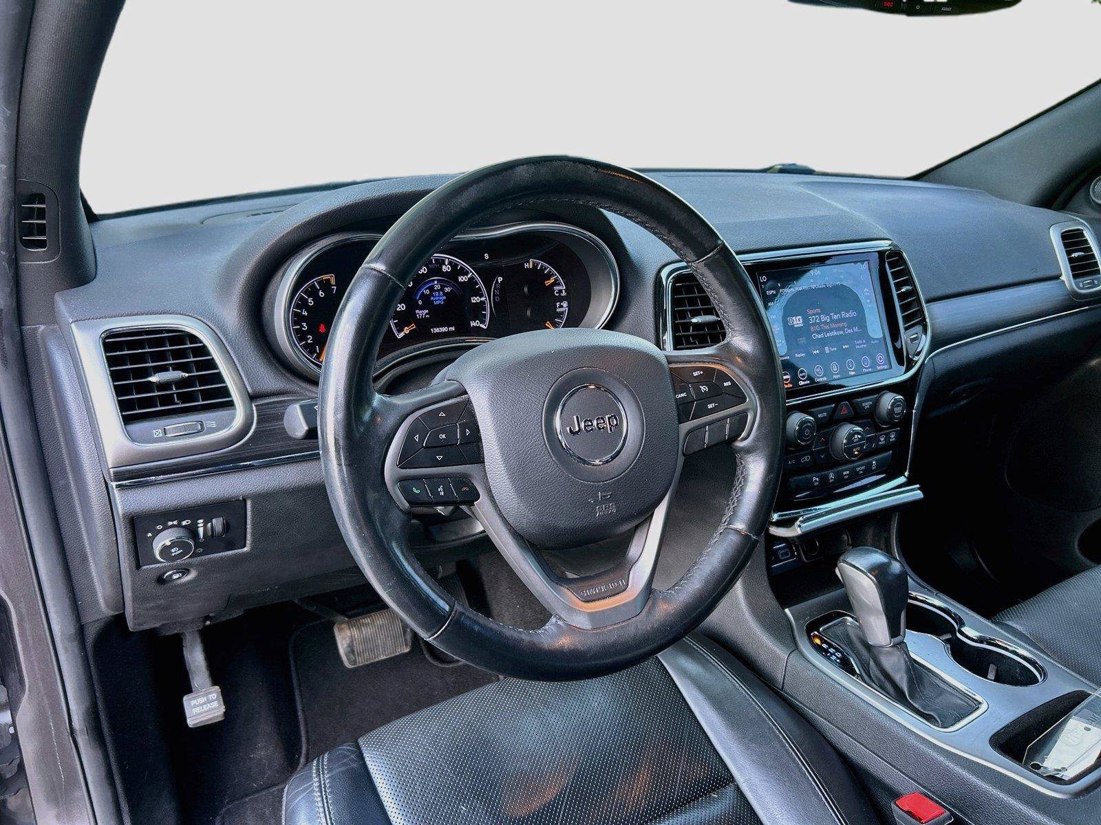 Used 2020 Jeep Grand Cherokee Limited w/ Luxury Group II RWD image 39