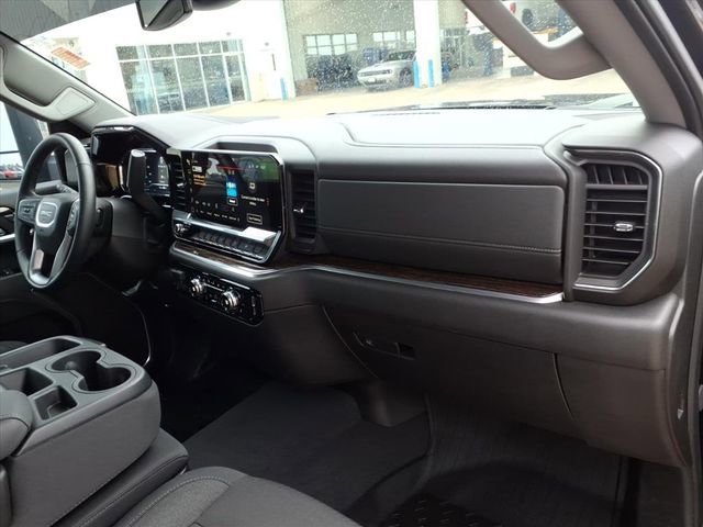 Used 2025 GMC Sierra 2500 SLE image 18