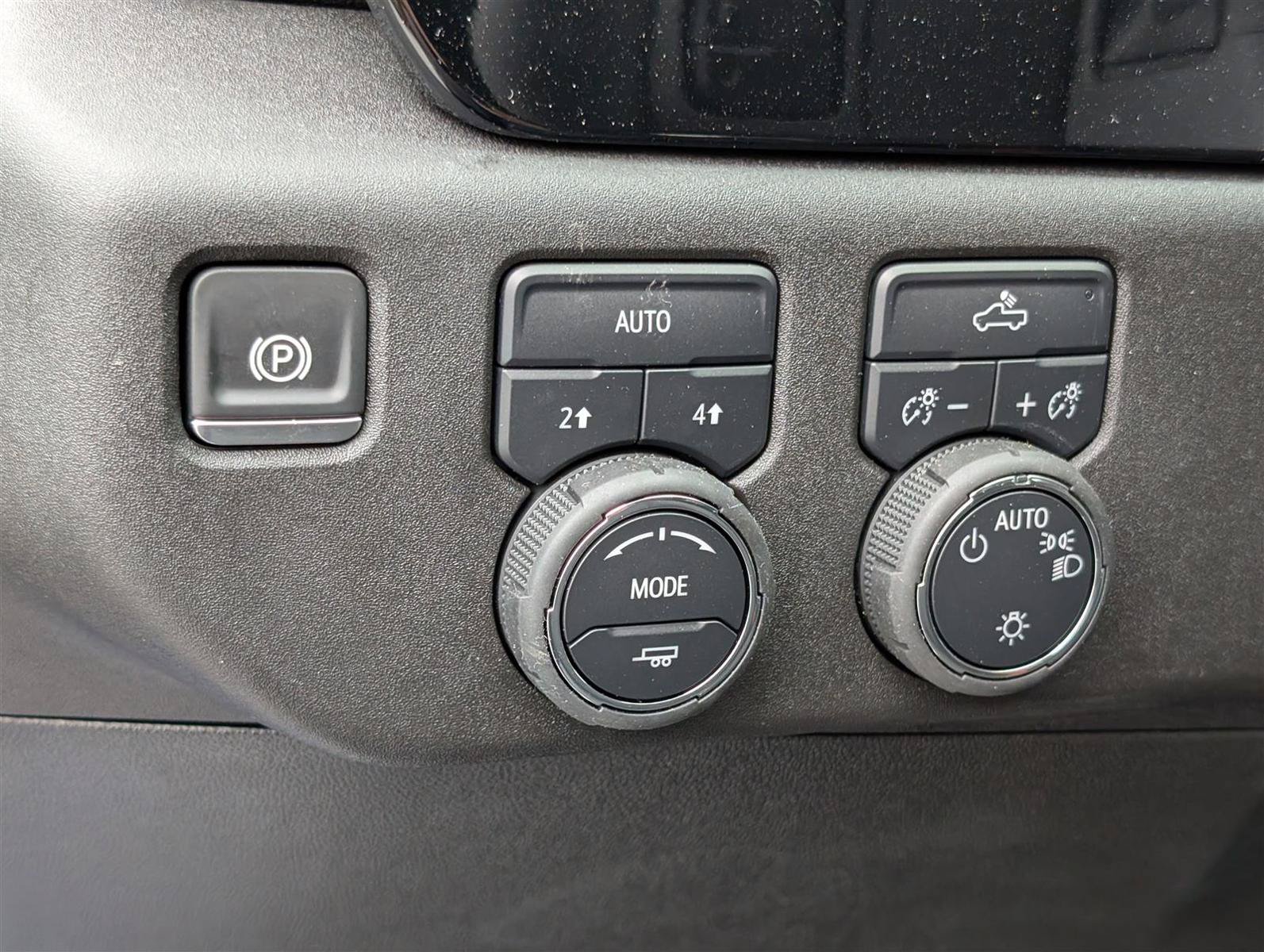 New 2025 Chevrolet Silverado 1500 LT AWD/4WD image 17