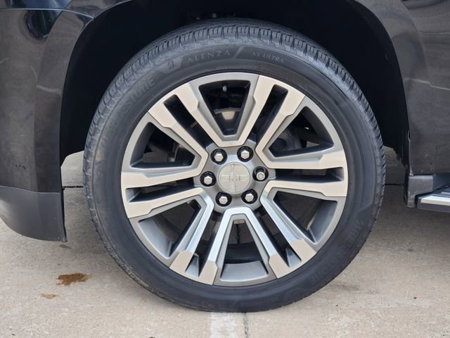 Used 2019 GMC Yukon Denali w/ Open Road Package AWD/4WD image 10