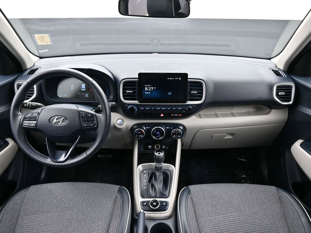 Certified 2023 Hyundai Venue Limited w/ Cargo Package image 12