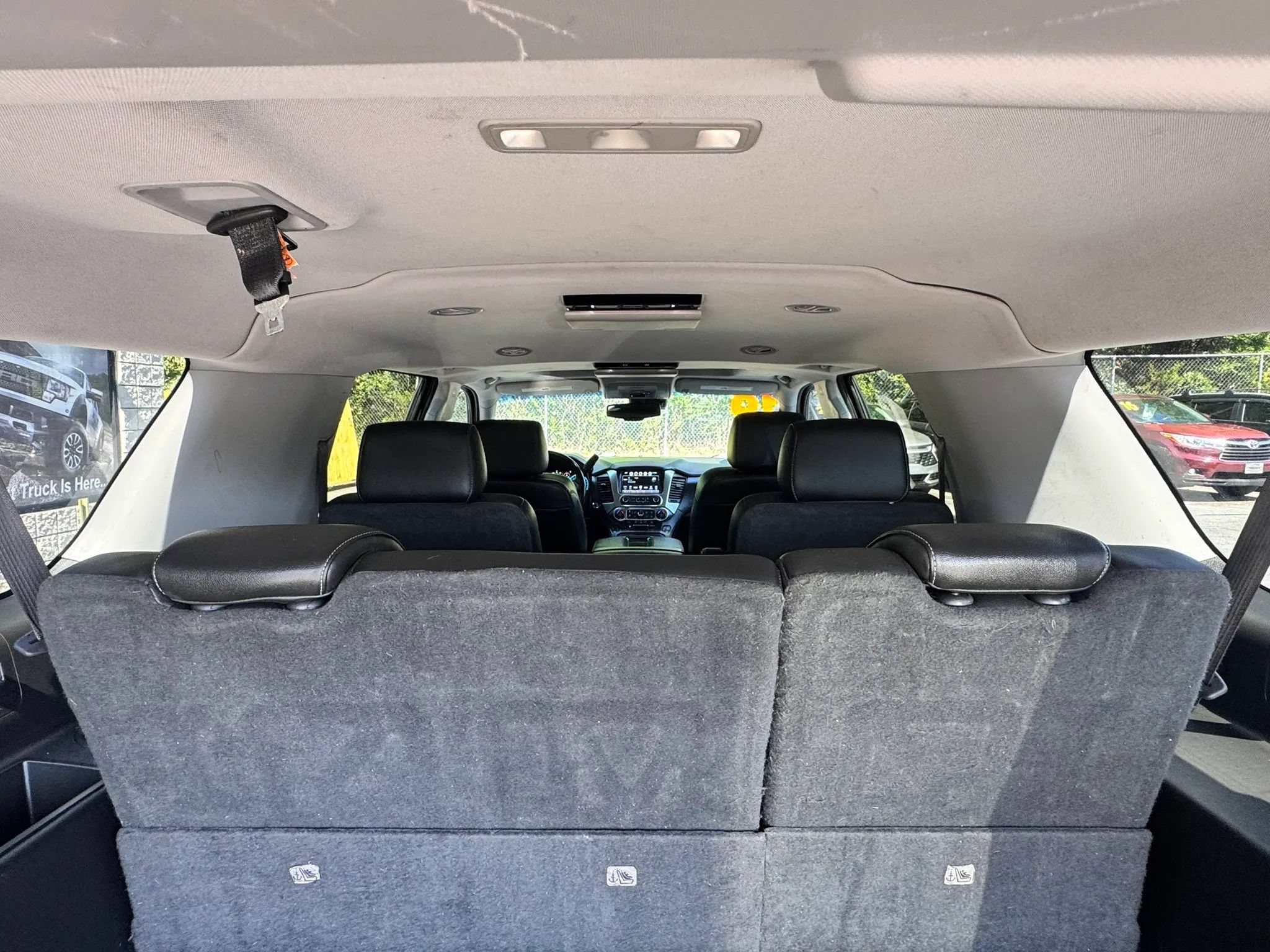 Used 2019 Chevrolet Suburban Premier RWD image 26