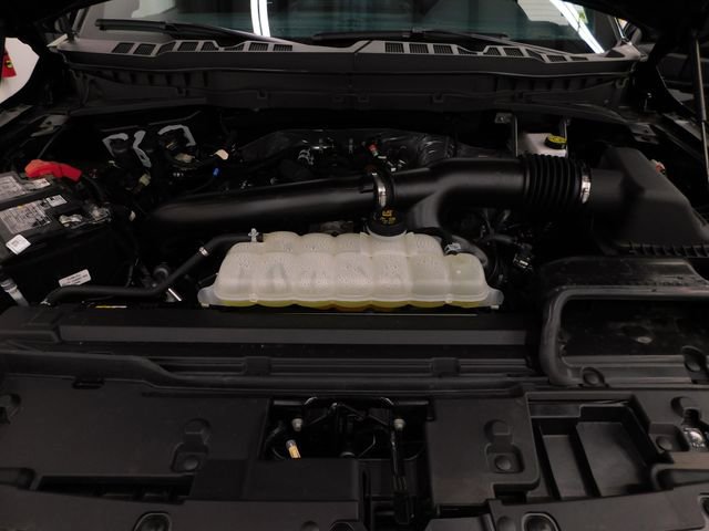 Used 2025 Ford F150 Platinum w/ FX4 Off-Road Package image 39