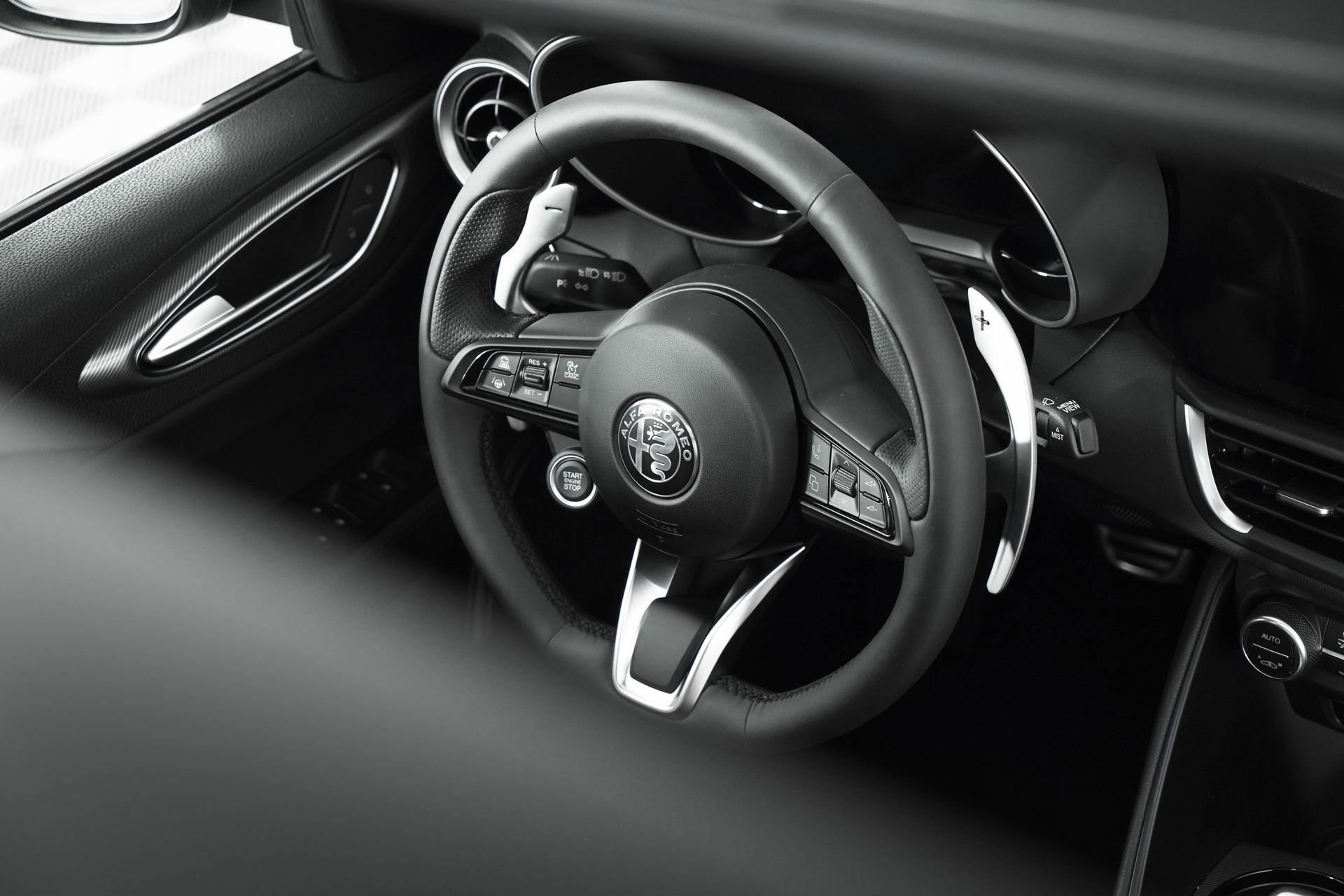 New 2025 Alfa Romeo Giulia w/ Veloce Package Rwd image 40