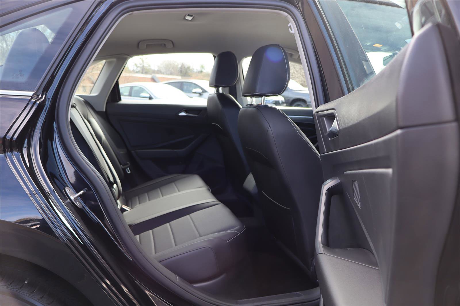 Certified 2023 Volkswagen Jetta SE image 28