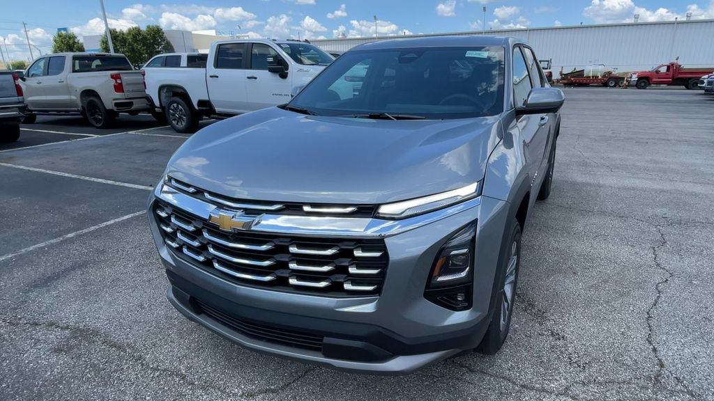 New 2026 Chevrolet Equinox LT w/ Convenience Package II FWD image 5
