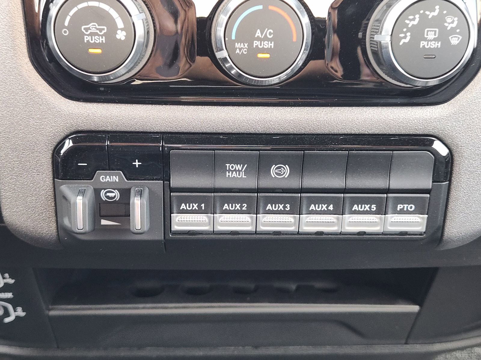 New 2026 RAM 5500 Tradesman image 17