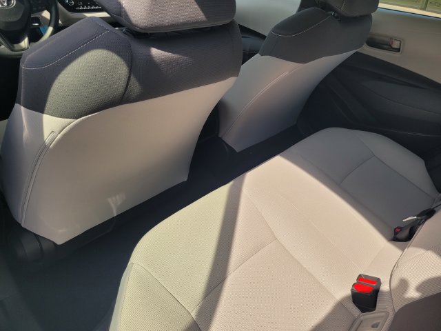Used 2022 Toyota Corolla LE FWD image 14