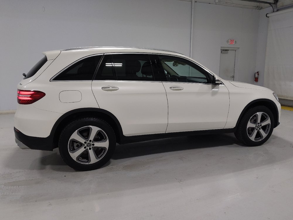 Used 2019 Mercedes-Benz GLC 300 4MATIC w/ Driver Assistance Package image 10