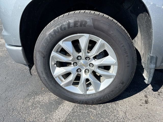 Used 2023 Chevrolet Silverado 1500 Custom image 10