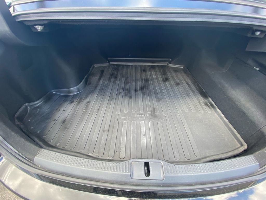 Used 2024 Toyota Crown AWD/4WD image 29