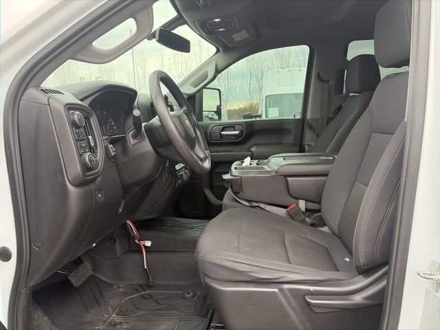 Used 2020 Chevrolet Silverado 2500 Custom w/ Custom Value Package image 11