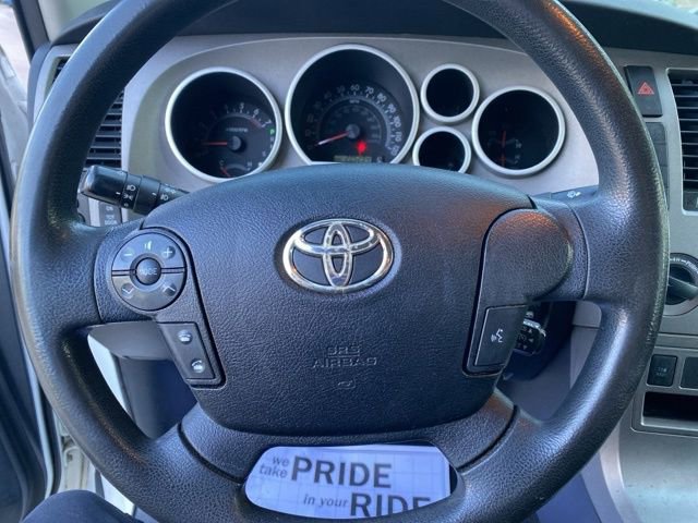Used 2010 Toyota Tundra 4x4 CrewMax image 10