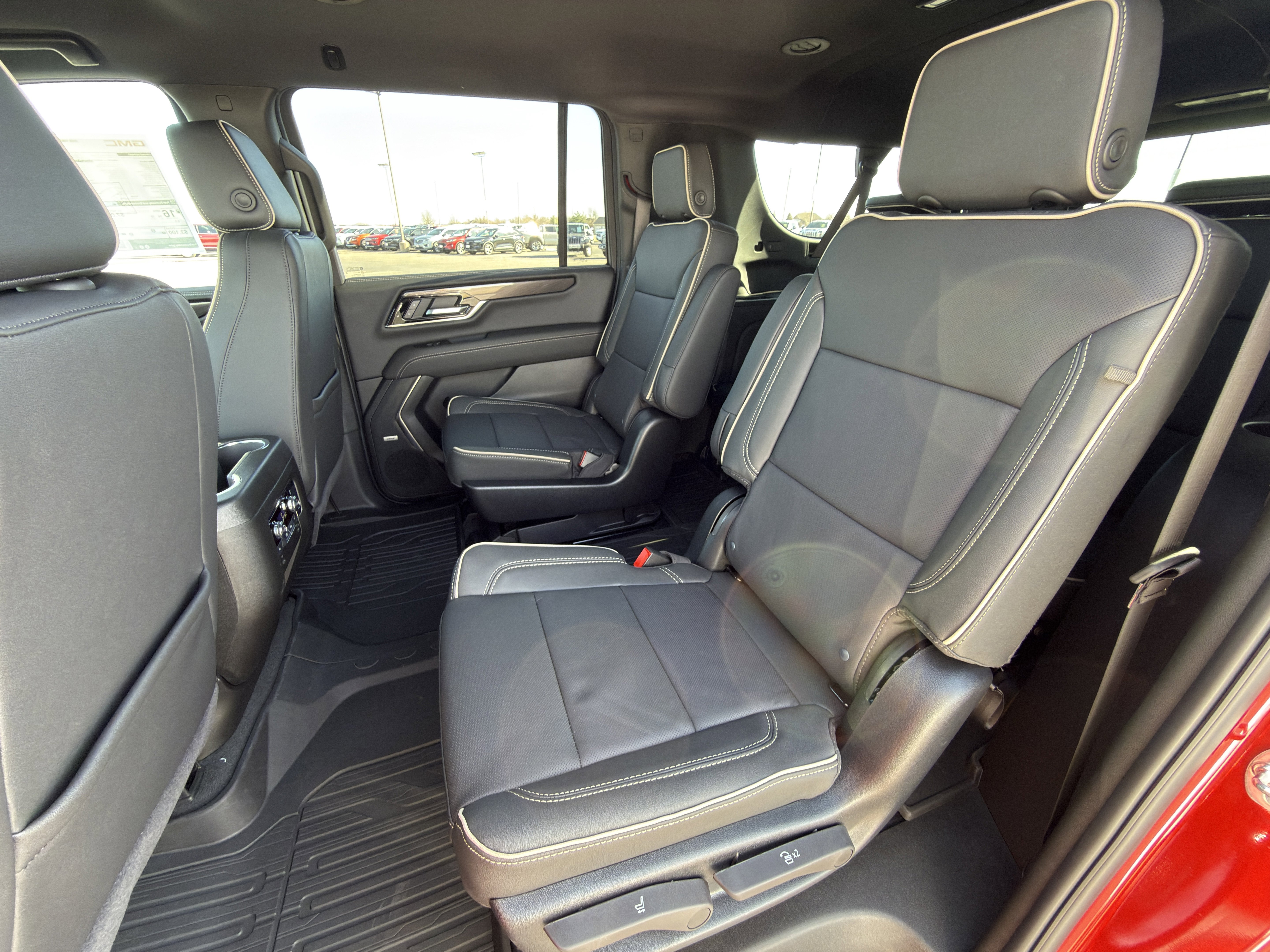 New 2026 GMC Yukon XL Elevation image 13