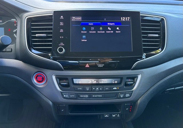 Certified 2023 Honda Ridgeline RTL image 32