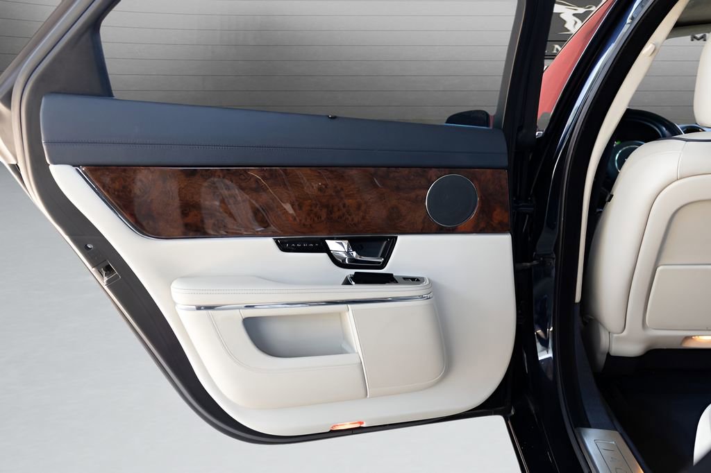 Used 2012 Jaguar XJ L RWD image 47