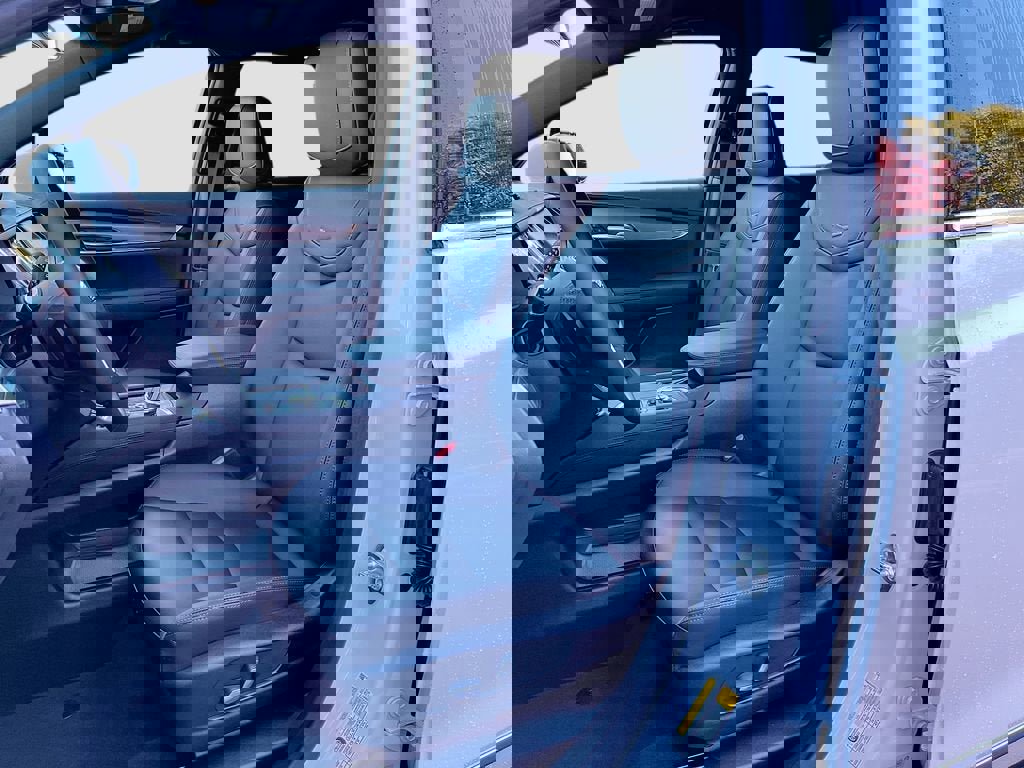 New 2026 Cadillac XT5 Luxury image 21