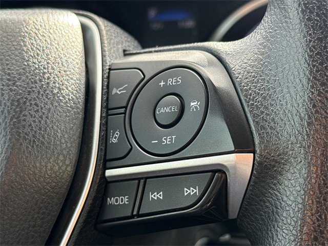 Used 2022 Toyota Camry LE image 29