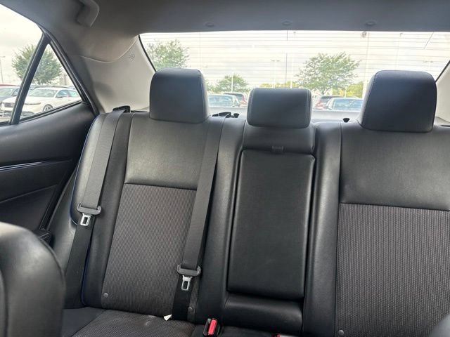 Used 2017 Toyota Corolla SE w/ Carpet Mat Package (TMS) FWD image 10